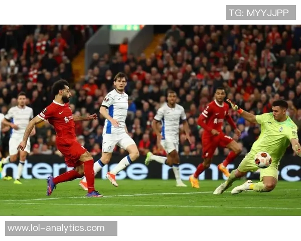 中超精彩对决利物浦逆转里昂上演历史冷门引爆全场热情