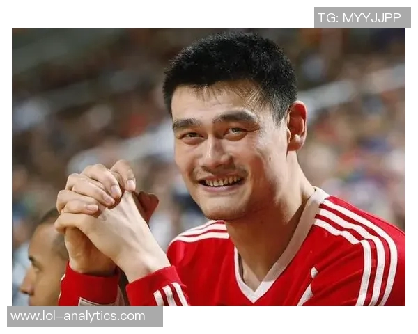 姚明受伤后重返赛场的艰辛历程与不屈精神展现