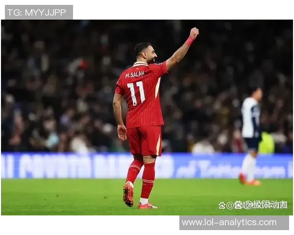 世界杯激战AC米兰与曼联平局补时进球引发转会热议全场沸腾