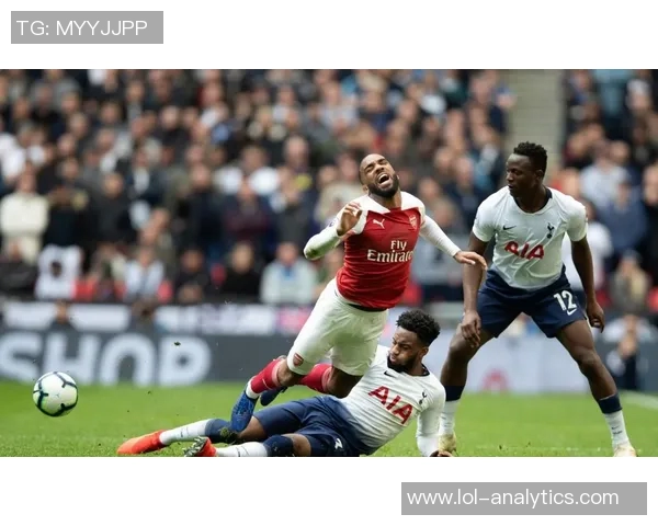 国王杯激战巴黎圣日耳曼与阿森纳零平帽子戏法引发全场热潮数据分析