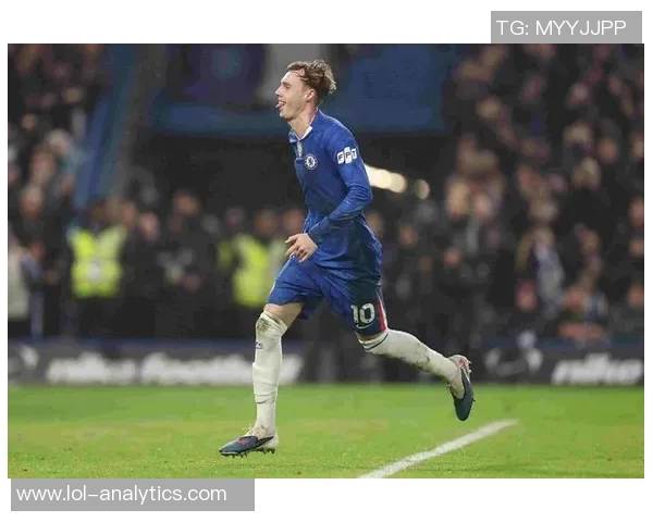 中超精彩对决尤文图斯逆转切尔西补时进球引发争议判罚全场沸腾 中超精彩对决尤文图斯逆转切尔西补时进球引发争议判罚全场沸腾