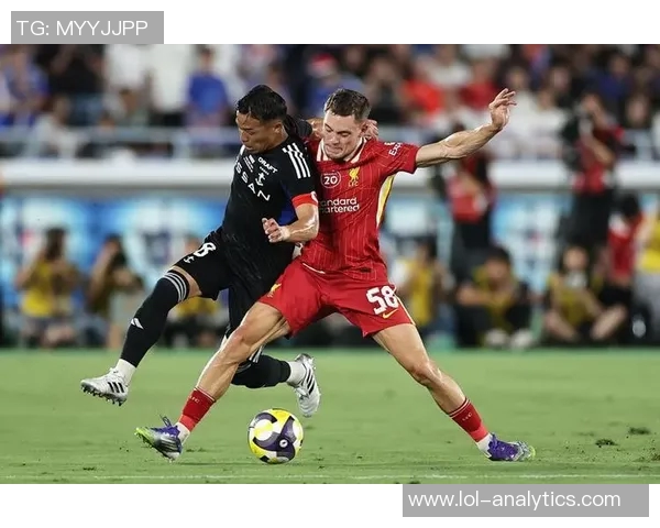 友谊赛精彩回顾：里昂大胜利物浦绝杀瞬间点燃全场热情