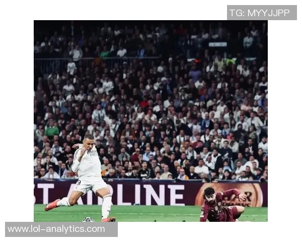 足总杯精彩对决皇马与多特蒙德1比1平局帽子戏法引发全场热潮 足总杯精彩对决皇马与多特蒙德1比1平局帽子戏法引发全场热潮